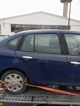 Predám diely na Renault Thalia 1.2 benzín 55kw rok 2010 - 13