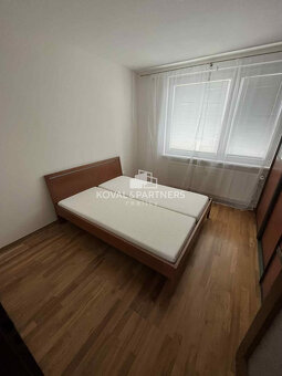 Prenájom 3 izbového bytu s balkónom v Nitre na Partizánskej  - 13