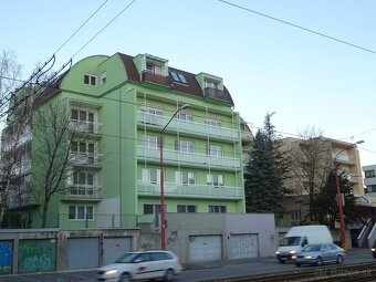 NOVOSTAVBA STARE MESTO na brehu DUNAJA - 13