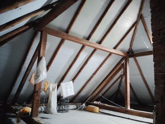 Predám 3 izbový rodinný dom - 13