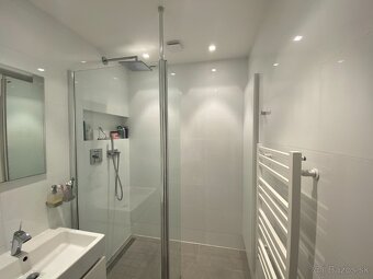 Moderný dvojizbový byt Zapotôčky - 13