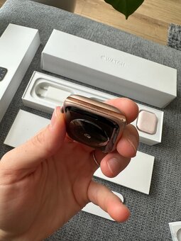 Apple Watch Series 5 Rose gold - 13