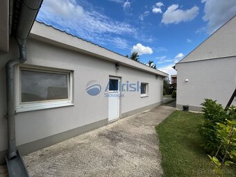 Nádherný kompletne zrekonštruovaný rodinný dom s garážou, ba - 13