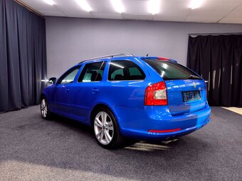 ŠKODA OCTAVIA 2 RS DSG 2,0 TDi 125kw Race Blue - 13