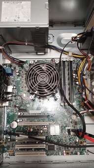 Predám stolný počítač HP - 13
