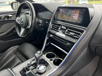 BMW Rad 8 Coupé 840d xDrive M-PERFORMANCE / SWAROVSKI - 13