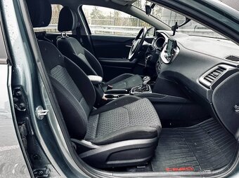 Kia Ceed SW 1.5 T-GDi Silver A/T - 13