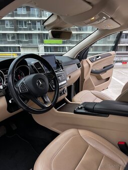 Predávam Mercedes-Benz GLE Coupé 350d 4MATIC (2017) - 13
