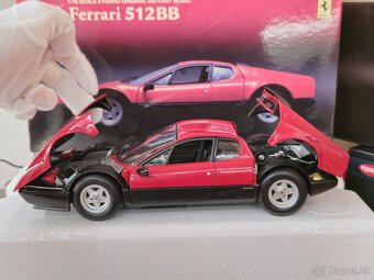 Modely Ferrari 1:18 HotWheels ELITE - 13