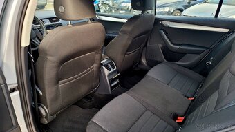 Škoda Octavia Combi 2.0 TDI Ambition DSG - 13