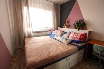 KRÁSNY SLNEČNÝ 3-izbový byt s balkónom, v obľúbenej lokalite - 13