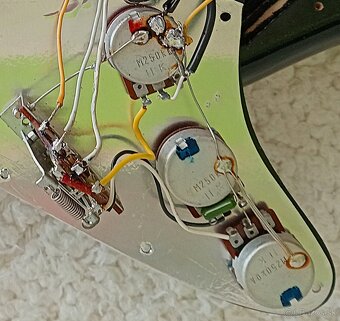 Stratocaster-vintage Japan 70 roky, Greco,Maya,Squier JV  82 - 13