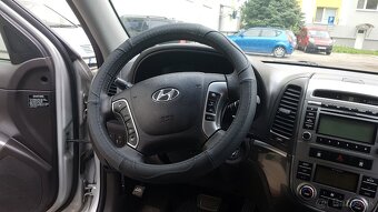 Predám Hyundai Santa Fe 2.2crdi 4x4 automat - 13