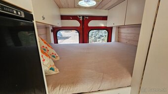 2017 velmi pěkná vestavba obytné auto karavan VAN - 13