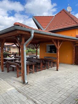 Bufet na slnečných jazerách juh - 13