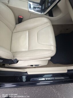 Volvo V60 2,4 D5 AWD - 13