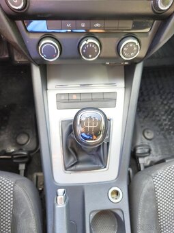 Škoda Octavia 1.6 TDI Ambition - 13