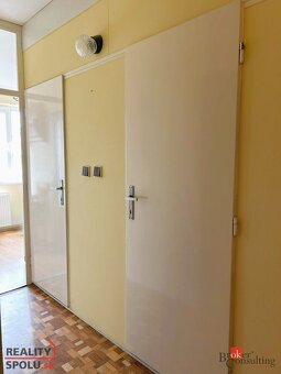 Na predaj / 2-izbový byt s lodžiou na ulici Berlínska, Košic - 13