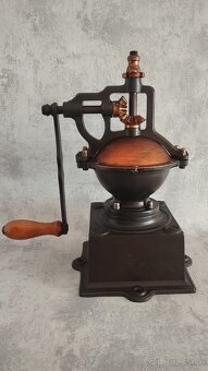 Starý mlýnek na kávu - 13