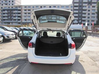 Opel Astra 1.6 CDTI-Výborná spotreba/Prvý majiteľ-spl. 199€ - 13