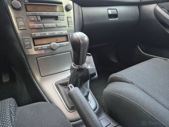 Predám  Toyota Avensis Combi wagon 2.0 D-4D Terra - 13