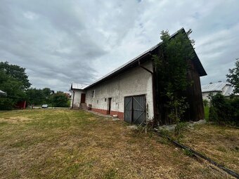 Rovné - pozemok s domom - 13