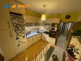 EXKLUZÍVNE:Predaj 3-izbového bytu s balkónom na sídlisku Roz - 13