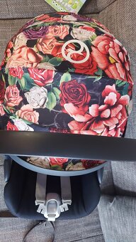 Autosedacka Cybex Cloud Z I-size Spring Blossom Dark s bazou - 13