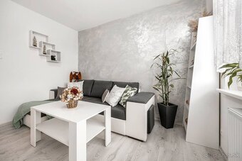 Kompletne zrekonštruovaný 3-izbový byt s priestrannou loggio - 13