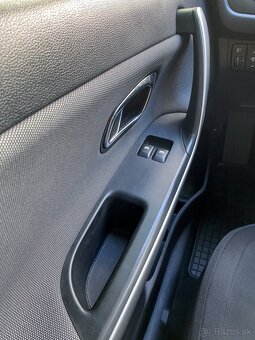 KIA Cee’d SW Combi 1.6 GDi 99kw Manuál - 13