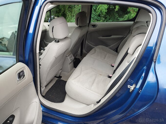 Peugeot 308 1.6 16V VTi ako nové kupené v SR - 13