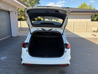 KIA ceed sw 1.5T-GDi - 13