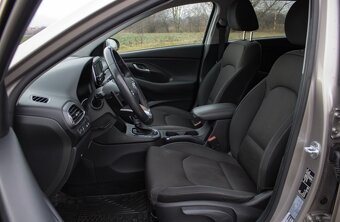 Hyundai i30 1.6 CRDi automat - 13