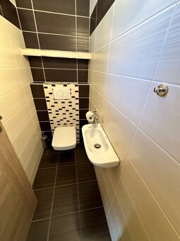4 izbový rodinný dom 153 m2 + zasklená terasa 24 m2, garáž - 13