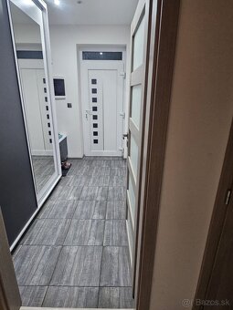 Na predaj moderný 4-izbový rodinný dom v krásnej obci Valča - 13