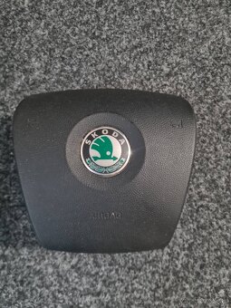 Diely interieru Škoda Octavia 2 - 13