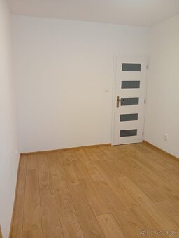 Prenájom 3 izboveho bytu v Ilave - 13