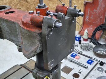 Vŕtačka jihokov hustopeče V-16 - 13