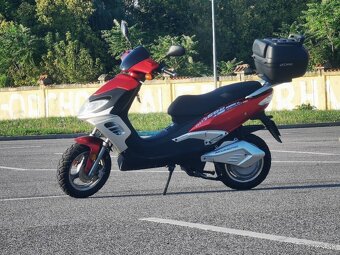 Elektrický skúter s rekuperáciou + TP a ŠPZ - 13