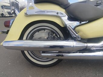 Suzuki VL 1500 Intruder - 13