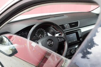 Škoda Superb Combi - 13