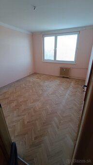 Predám 4 -izbový byt,  Levice - 13
