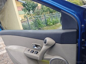 Renault Clio III, rok 2005, 1.5 dCi, 50 kW - 13