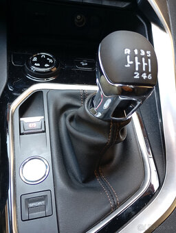 Predám Peugeot 3008 2.0 Blue HDI S&S GT Line. - 13