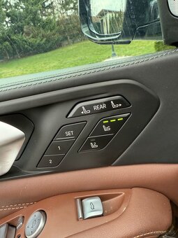 BMW X7 5.0i M Power, rok.v 2021, 67 tisíc km,, INDIVIDUAL - 13