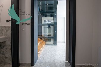 Luxusná novostavba vila s bazénom a výťahom len 100m od mora - 13