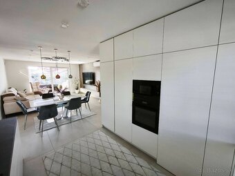 Výborný 4izbový bungalov s tepelným čerpadlom Miloslavov - 13