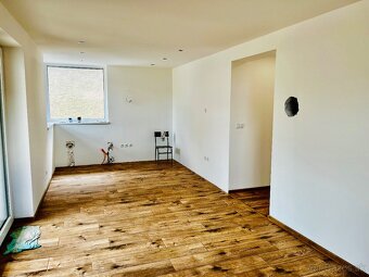 ZNÍŽENÁ CENA 4. izbová novostavba 482m2, HE - 13