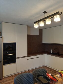 Vstavané skrine na mieru, kuchyňa na mieru, nábytok - 13