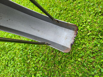 Přední blatník ČZ 175/477, 125/476  - ULOŽENKA - 13